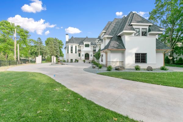 Cost of Concrete Driveway Installation in Yucaipa